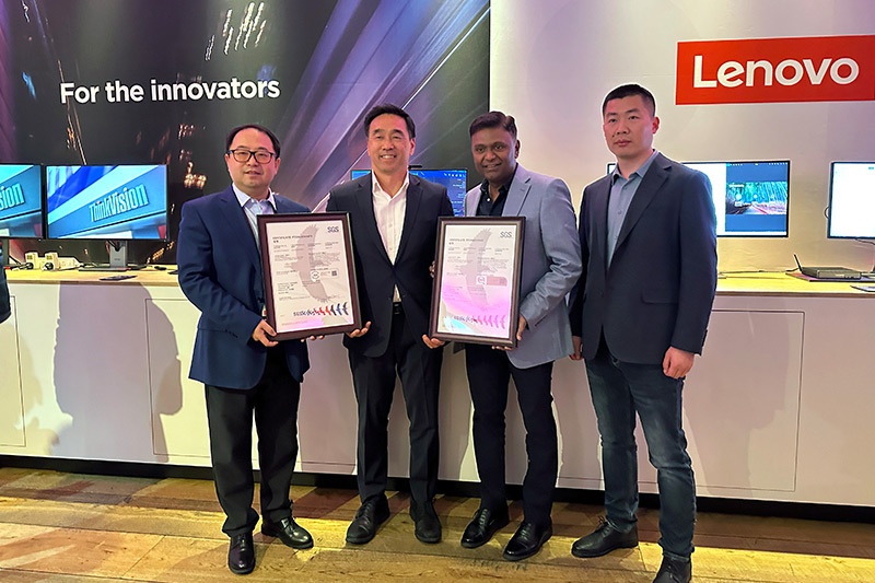 頒證儀式現(xiàn)場合影